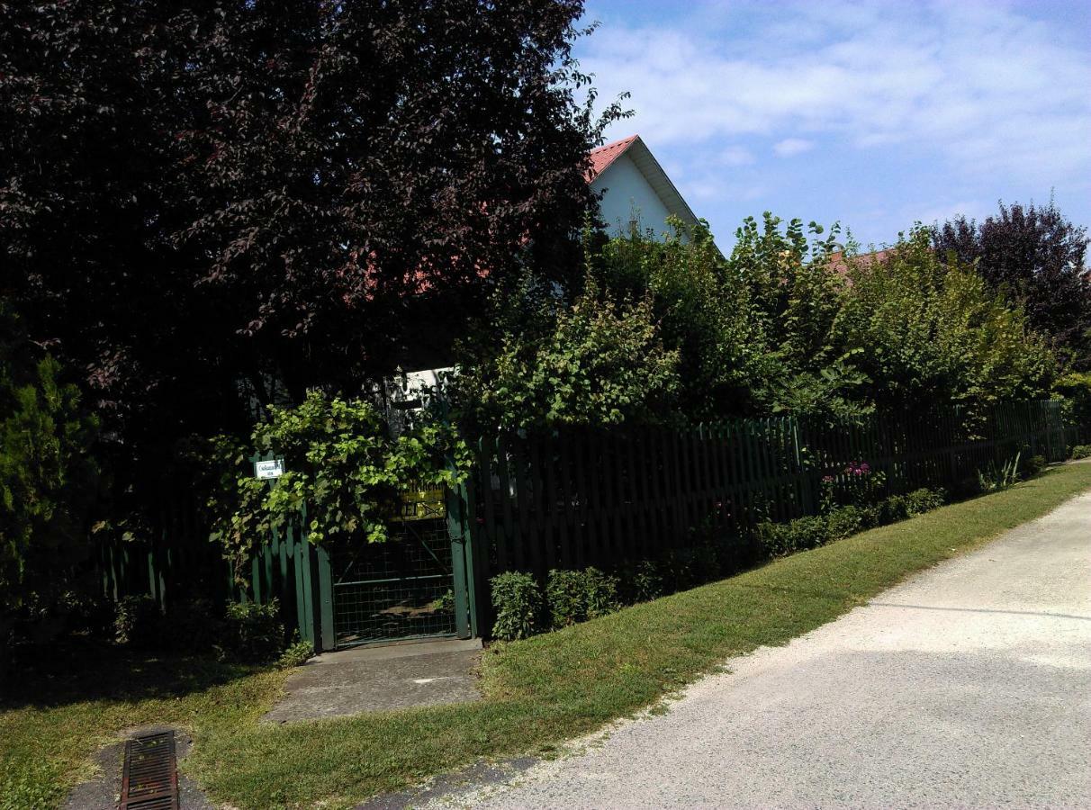 Fesztivál Nyaralóház Zamárdi Exterior foto