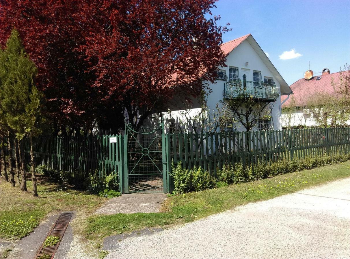 Fesztivál Nyaralóház Zamárdi Exterior foto